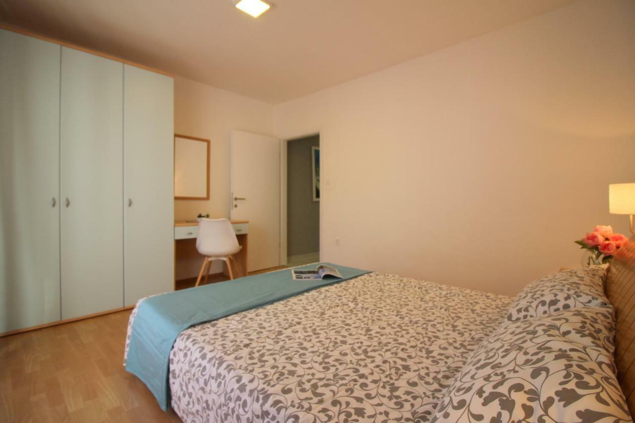 Apartments Sabina ポレッチ エクステリア 写真