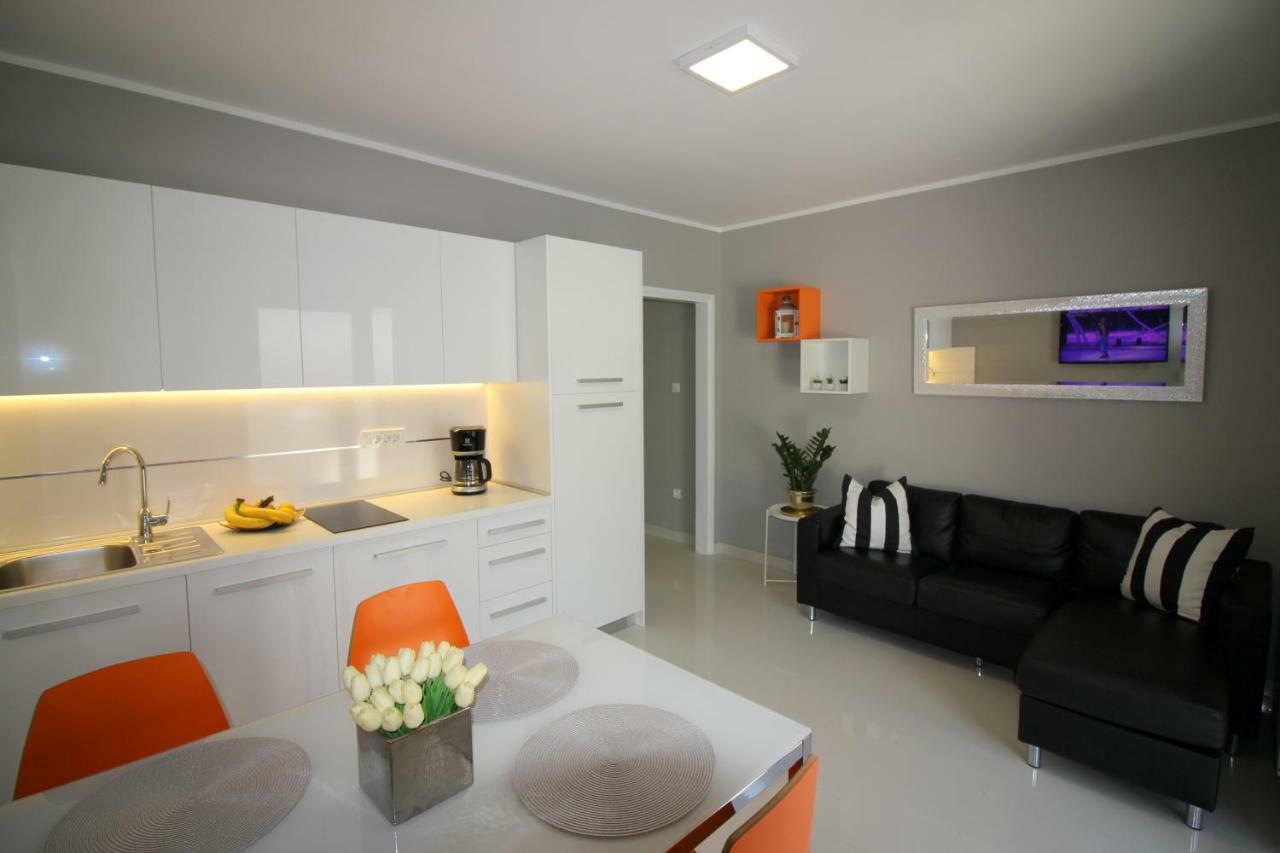 Apartments Sabina ポレッチ エクステリア 写真